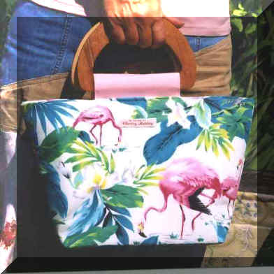 Handbag made with our 30akala broadcloth fabric